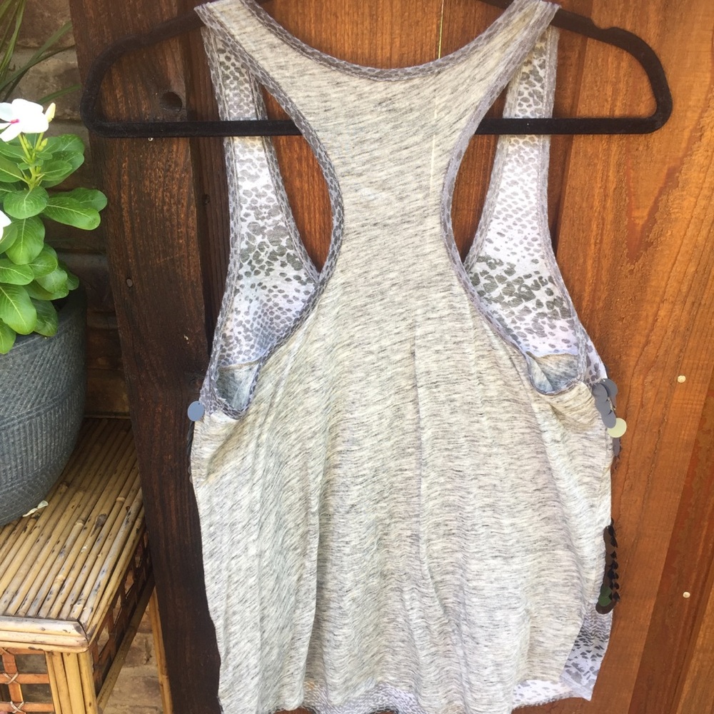 Express razorback top - Picture 4 of 5